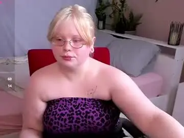 Chaturbate Watch Live Sex Cams of stella_brayn