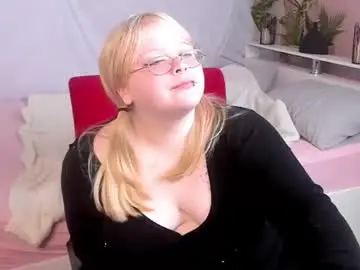 Chaturbate Best live sex cam show of stella_brayn