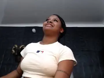 Chaturbate Live Sex Cam of cristal_smith06