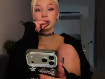 Chaturbate Live Sex Cam of doublesees