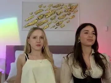 Chaturbate Live Sex of adele_armas