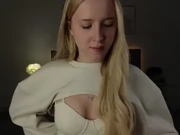 Chaturbate Free Live Porn of adele_armas