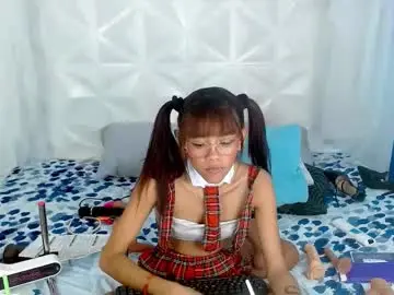 Chaturbate Adult Webcam of adisson_petite1