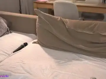 Chaturbate Live Porn of eva_m1racle