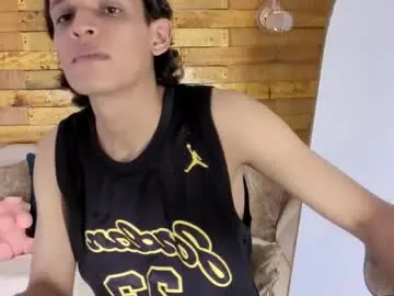 Chaturbate Live Sex of luciferr_20