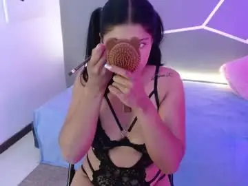 Chaturbate Free Porn Cam of melanie_18_