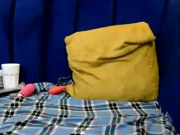 Chaturbate Live Sex Cam of nastybella_1