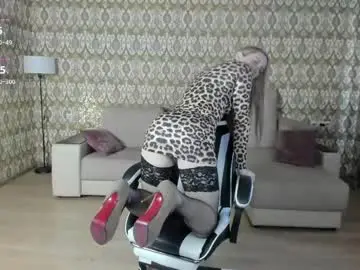 Chaturbate Free Porn Cam of vi_luxxxy