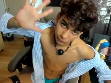 Chaturbate Live Sex Cam of aliotttwink