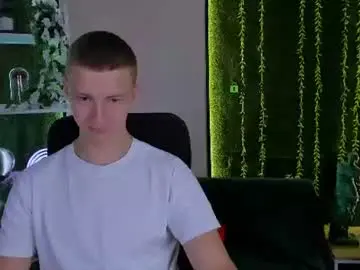 Chaturbate Live Sex Cam of noah_nero