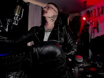 Chaturbate Free Live Porn of allanhurtss