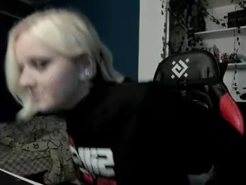 Chaturbate Live Sex Cam of holy_mistresss