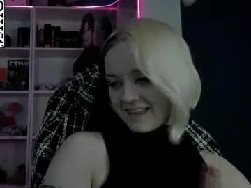 Chaturbate Live Sex Cam of holy_mistresss