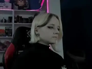 Chaturbate Free Porn Cam of holy_mistresss