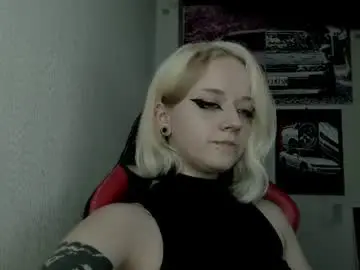 Chaturbate Live Sex Cam of holy_mistresss