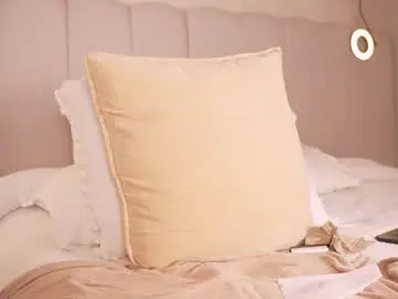 Chaturbate Live Sex Cam of abby_me