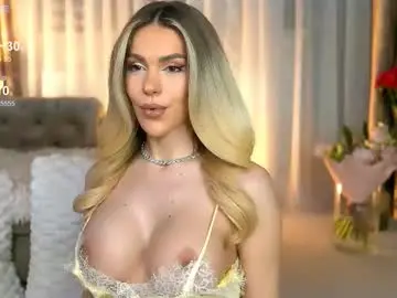 Chaturbate Live Sex of chloevelvetx