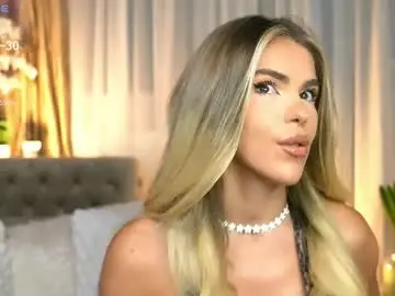 Chaturbate Adult Video Chat of chloevelvetx