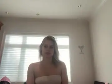 Chaturbate Free Live Porn of lunarose17