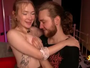 Chaturbate Live Sex Cam of swiity_room_
