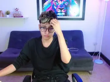 Chaturbate Adult Webcam of alexcum_18