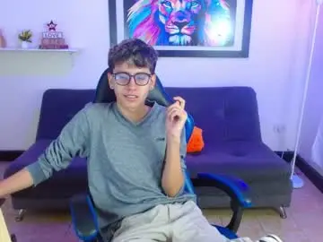 Chaturbate Watch Live Sex Cams of alexcum_18