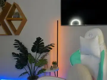 Chaturbate Live Sex Cam of cherry__kiss