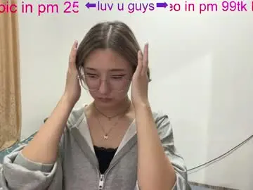 Chaturbate Live Sex Cam of karissagius