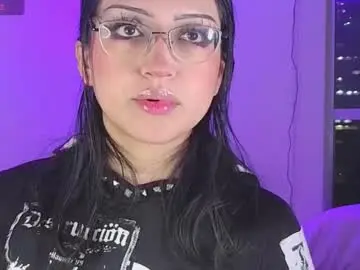 Chaturbate Adult Video Chat of maddyghost