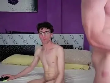 Chaturbate Live Porn of twinkanddaddy_69