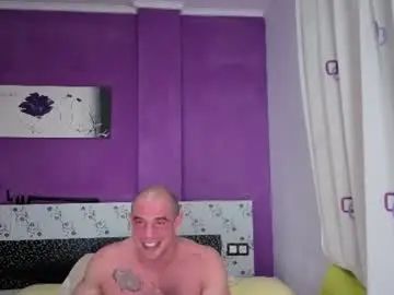 Chaturbate Sex Cam of twinkanddaddy_69