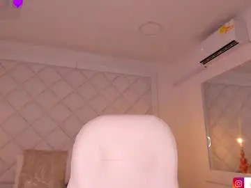 Chaturbate Live Porn of amanda_colin