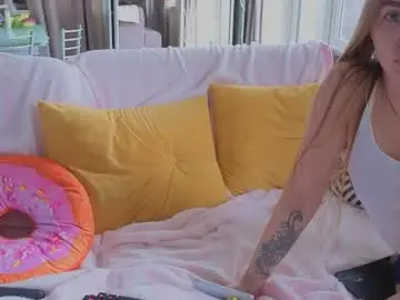 Chaturbate Live Sex Cam of carriebradshawww