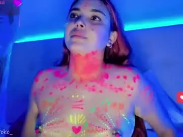 Chaturbate Live Sex Cam of kylie_hottt_