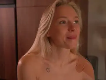 Chaturbate Sex Cam of snow_is_falling