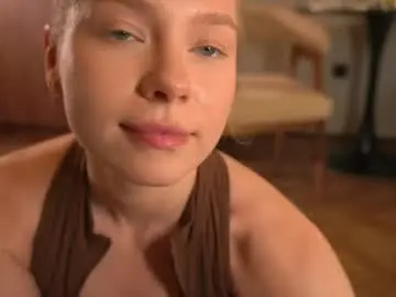 Chaturbate Live Porn of snow_is_falling