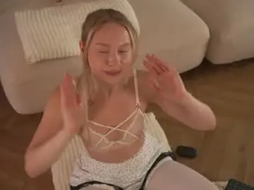 Chaturbate Live Porn of snow_is_falling