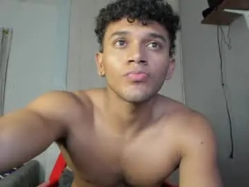 Chaturbate Live Sex Cam of fox_evans