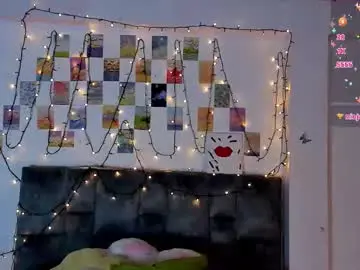 Chaturbate Live Sex Cam of isangel_