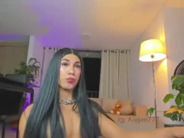 Chaturbate Live Sex Cam of alejaevangeline