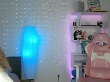 Chaturbate Live Sex Cam of bella_torress