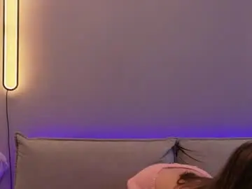 Chaturbate Adult Video Chat of kiramoonshines