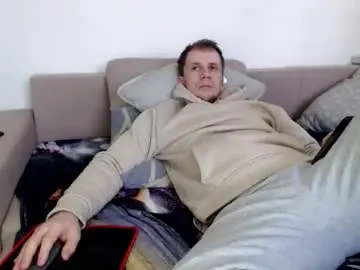 Chaturbate Watch Live Sex Cams of nikkiaadel