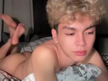 Chaturbate Live Sex Cam of camwithethan