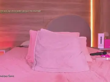 Chaturbate Live Sex Cam of dannaberlin