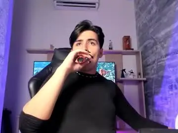 Chaturbate Nude Webcam of noahwolff_1