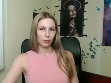 Chaturbate Free Porn Cam of stranger_giirl