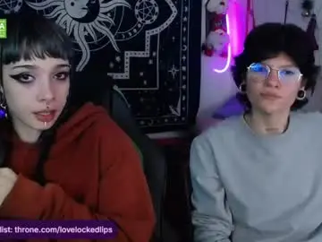 Chaturbate Live Sex Cam of lovelockedlips