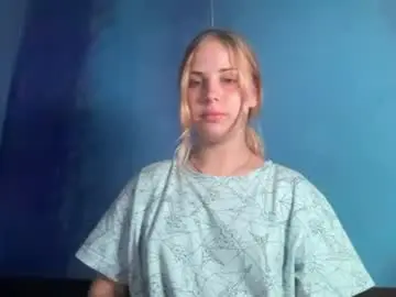 Chaturbate Live Sex Cam of alismoona