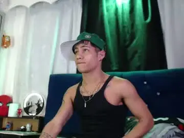 Chaturbate Nude Webcam of milan_anxel